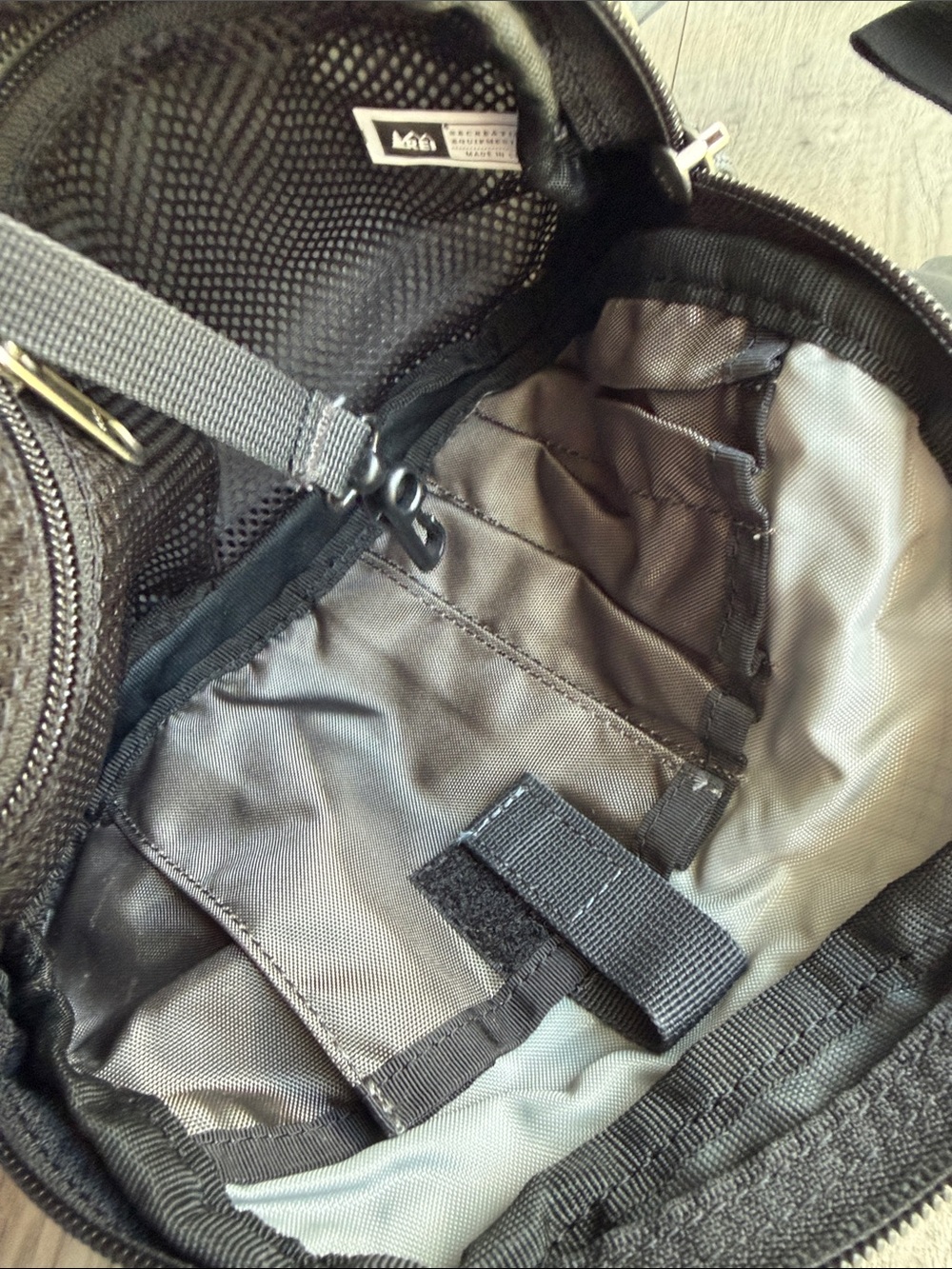 REI Recreational Equipment Inc. Gray and Black Waist Sling Pack Bag - Picture 5 of 9